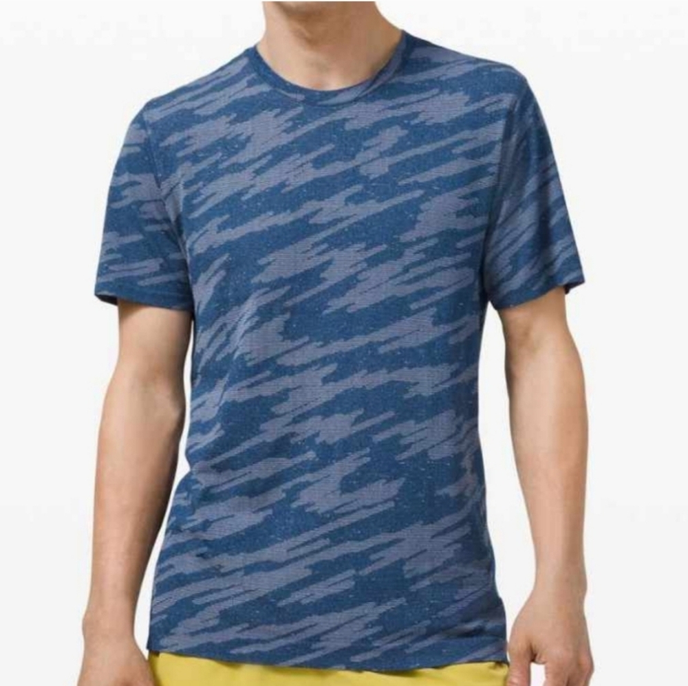 Lululemon men's t shirt Large blue Metal Vent breathe short sleeves tee